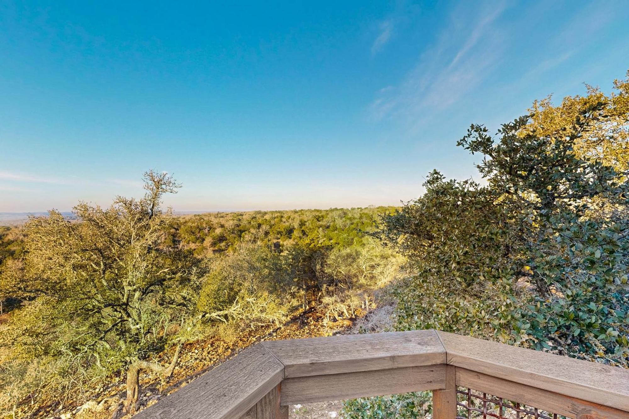 Lone Star Leisure Apartment Luckenbach Exterior photo